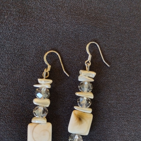 Shell Mother Of Pearl Smokey Quartz Earrings - Picture 7 of 8